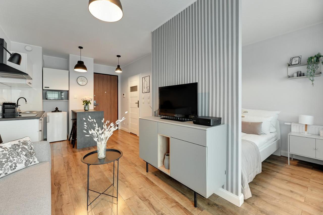 Nadmotlawie Riverside & Gym By Downtown Apartments Гданск Екстериор снимка